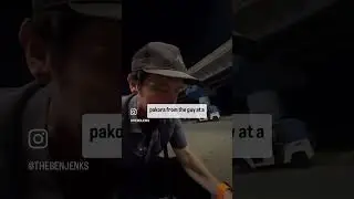 Foreigner tries best onion pakora in INDIA 🇮🇳