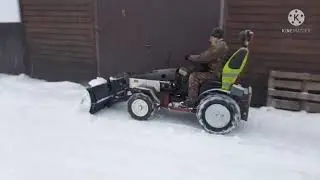 Самодельный минитрактор классика, уборка снега.