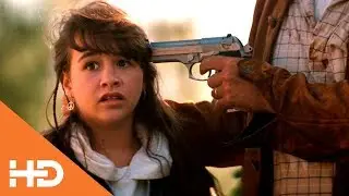 Джо и компания удирают от погони ✦ Последний бойскаут (1991)