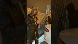 Сват гробовщиком устроился - деньги есть теперь!