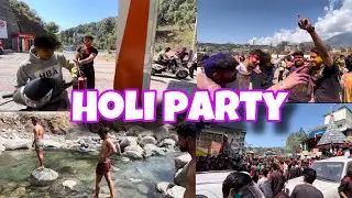 Fun at holi party😂