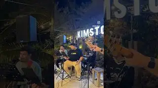 Zombi berhijrah atau Zombi dan Malik Sama² naik.Korang buat tajuk korang sendiri.comment kat bawah😆