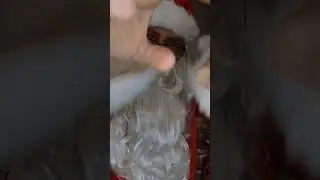 Santa Gives You a Massage 