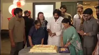 MLA Pawan Kalyan taking Blessings from Megastar and family members #janasena