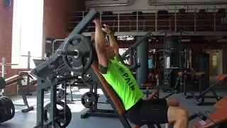 bodymaster : Жим вверх на тренажере