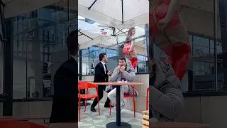 I wonder if their wives know about this?☺️ Men's reaction LA ELVÍRA 