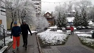 Трускавець з вул. Стефаника у центр 5 березня 2021 р.