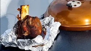 Очень вкусная говяжья голяшка на гриле