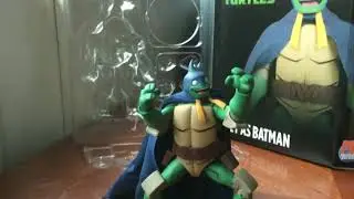 DC COLLECTIBLES SDCC 2019 MIKEY AS BATMAN GAMESTOP EXCLUSIVE
