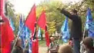 Лидер "России Молодой" М. Мищенко на митинге НБП