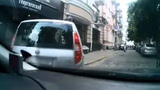 Водитель сделал фаталити на дороге! :D