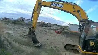 Finally, they left the excavators in the right position