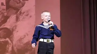 Товарищ. Тебе половина и мне половина.