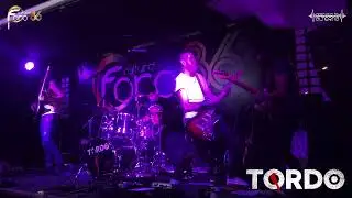 ROCKEANDO DESDE FORO 86 BIEN P1NCHE DURO