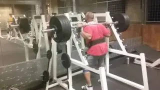 SUNNY 410 SQUAT FOR 4 REPS