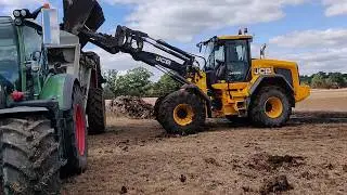 Monster JCB 435s Loading Muck