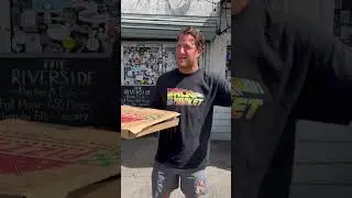 I Walked Into A Pizza Place And The Owner, By Pure Coincidence, Was Doing His Own Pizza Review