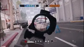 Rainbow six siege (Spawn peek)