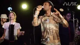 Aloe Blacc - I Need A Dollar (Live at Southpaw)