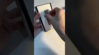 Ledger Nano X, 2023 р. Що всередині?  Помаранчева коробка.