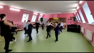 День Толерантности в частной школе "Вступление". Знакомимся с танцами народов мира!
