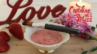 How to make a Strawberry Smoothie Facemask