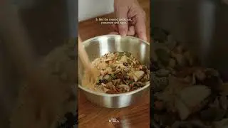 Ssiathotteok (Korean pancakes with seeds and brown sugar filling) | Magazine KOREA  #korea