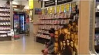 Får Man Äta I En Butik? (Socialt Expreiment)