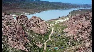 Это место любят все: от буддистов до скалолазов.Тамгалы Тас