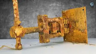 Rusty Antique Aluminum Cutter DIY Machine Restoration Videos!