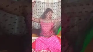 Dhadak 🩷 #sittingchoreo #dancecover #expression #explore