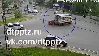 Притёрлись бортами