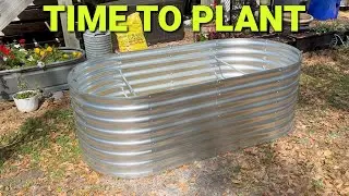 Maximize Your Garden Space with this Easy-to-Assemble Raised Garden Bed Kit