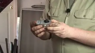 Auto Repair : How Do You Clean or Check a Mass Air Flow Sensor?