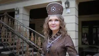 VERO MARTY (dress, jewellery, accessories)