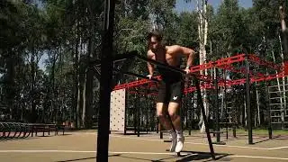 ОТЖИМАНИЯ НА БРУСЬЯХ
