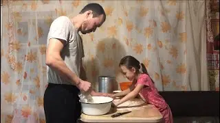 Вкусно и полезно!!! Лепим пельмешки всей семьёй! Мастер класс от бабушки.