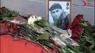 Памятная доска погибшему бойцу СВО установлена в школе №8 Буйнакска