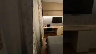 Рабочая зона и встроенный шкаф в спальне #shorts #корпуснаямебель #ремонт #заказ #проект