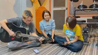 ဒါဟာအချစ်လား Cover By Poe Mi & Ngwe Zin Hlaine & M Zaw Rain