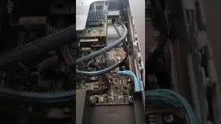 Parte interna del servidor Lenovo SR650v3