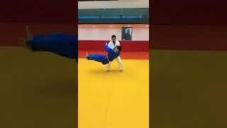 Okuri ashi harai (ashi waza) #shorts #judo