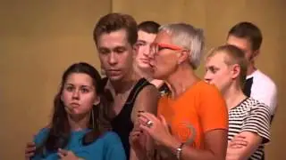 Валерия и Ким Брейтбург репетируют с труппой
