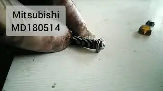 Треснул пластик на винте коромысла. 4Д56. Быстрый ремонт. MD180514