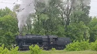 Gőzmozdony az esőben (Steam Locomotive in the Rain)