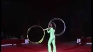 Ирина Акимова - номер с хула-хупами. Irina Akimova - Hula-hup