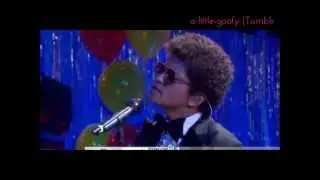 Bruno Mars I If Knew (LIVE) / Today Show HD.
