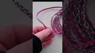 I just made my first shoelace on the Inkle Loom!
