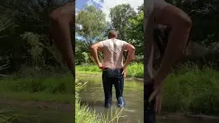 Wetlook blue spray on jeans