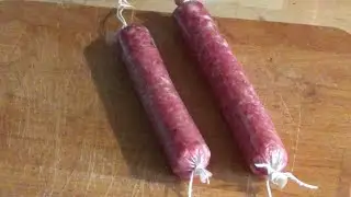 Mettwurst oder Salami